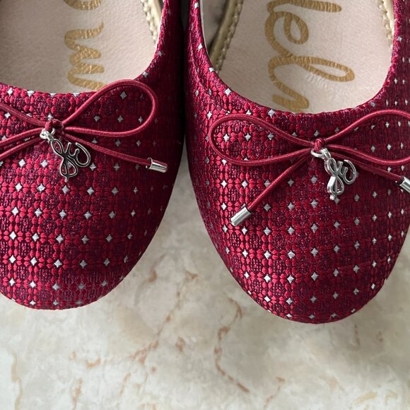 Sam Edelman Sz 9 Felicia Ballet Flat Burgundy Damask with Bow and Logo Charm - Picture 3 of 16